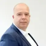 Portretfoto van Ties Kremer